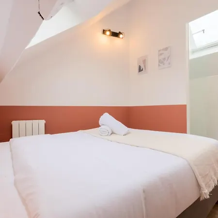 Lille Centre - Bel Appartement Sous Les Combles ! Exterior foto